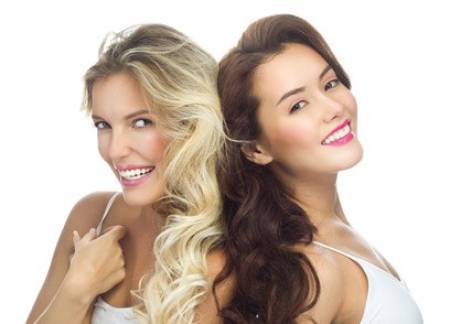 Blond, dumm – oder Friseurin?