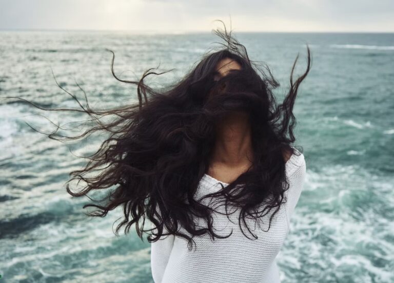 Trockenes Haar richtig pflegen: Warum der passende Conditioner entscheidend ist